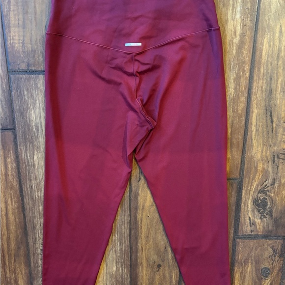 Like New Aerie Burgundy High Rise Leggings - Picture 4 of 5